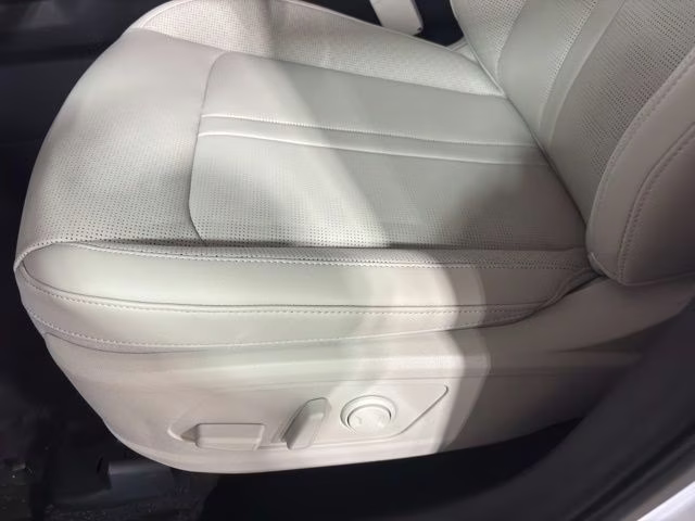 2026 Glacial White Pearl Kia Sorento S AWD SUV