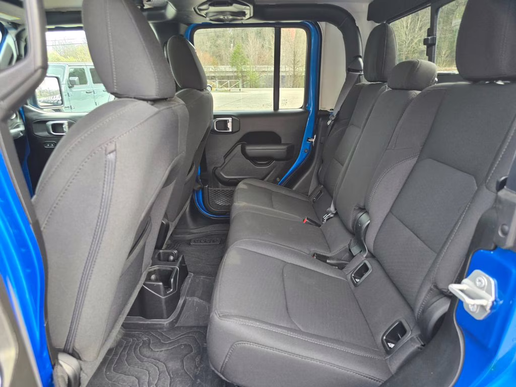 2023 Hydro Blue Pearlcoat Jeep Gladiator Sport S 4X4 Truck