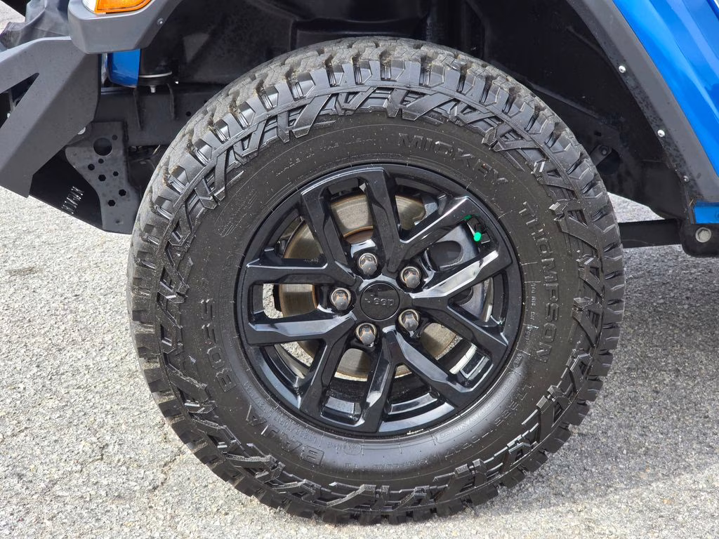 2023 Hydro Blue Pearlcoat Jeep Gladiator Sport S 4X4 Truck