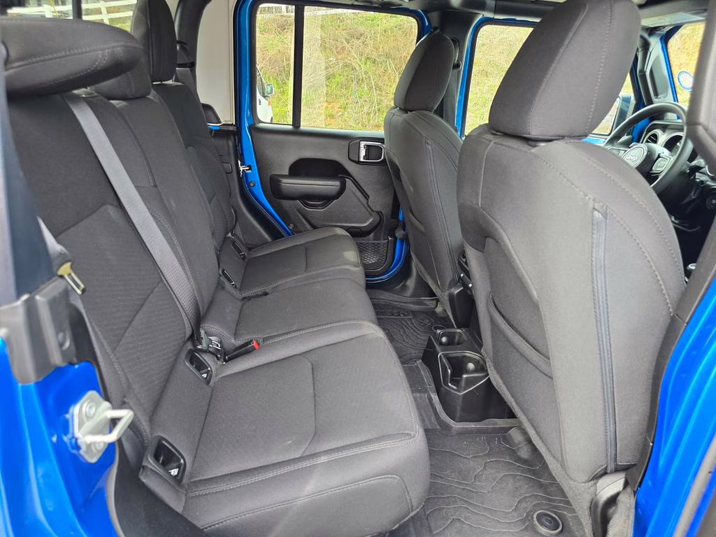 2023 Hydro Blue Pearlcoat Jeep Gladiator Sport S 4X4 Truck