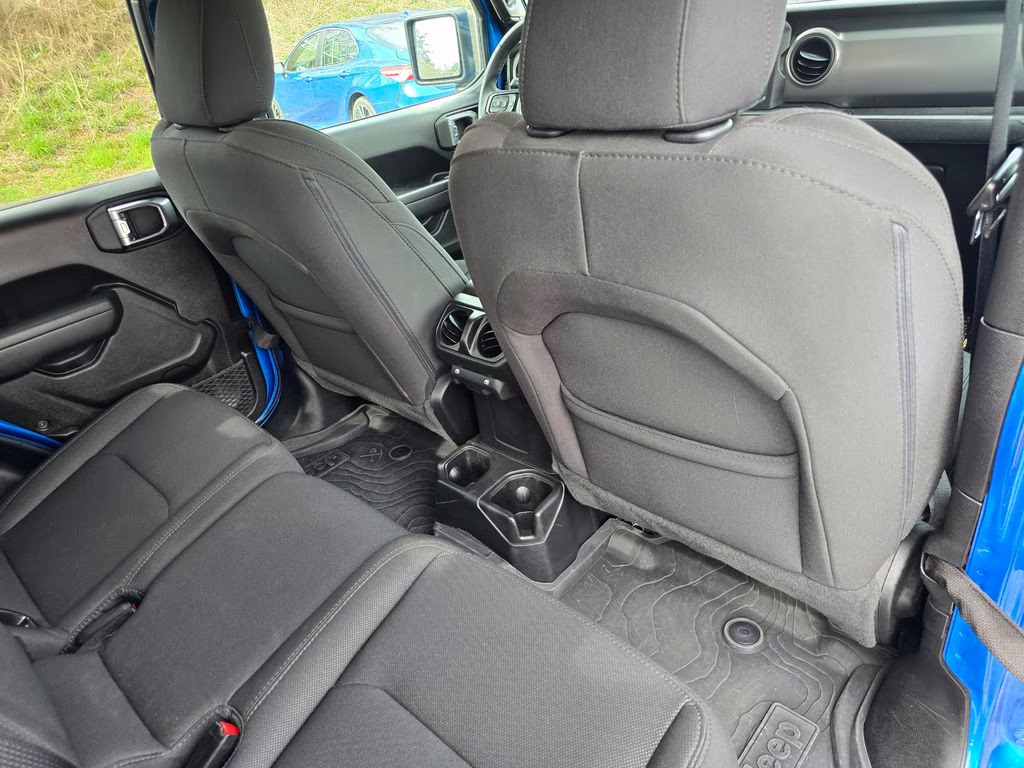 2023 Hydro Blue Pearlcoat Jeep Gladiator Sport S 4X4 Truck