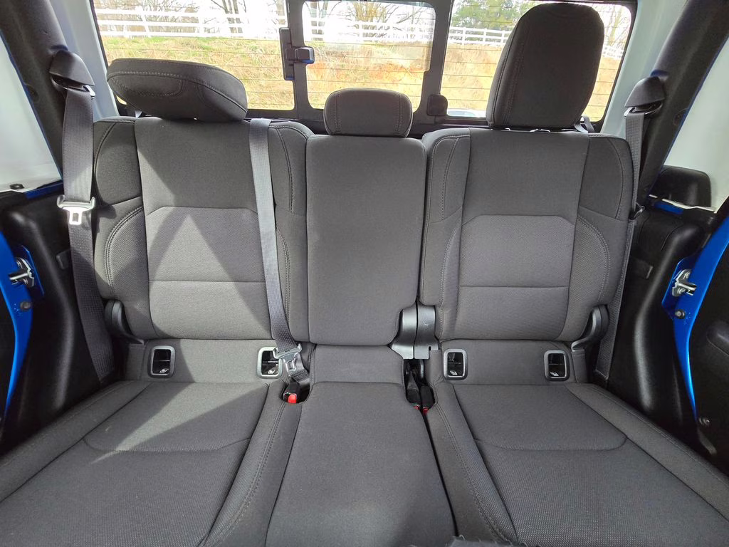 2023 Hydro Blue Pearlcoat Jeep Gladiator Sport S 4X4 Truck