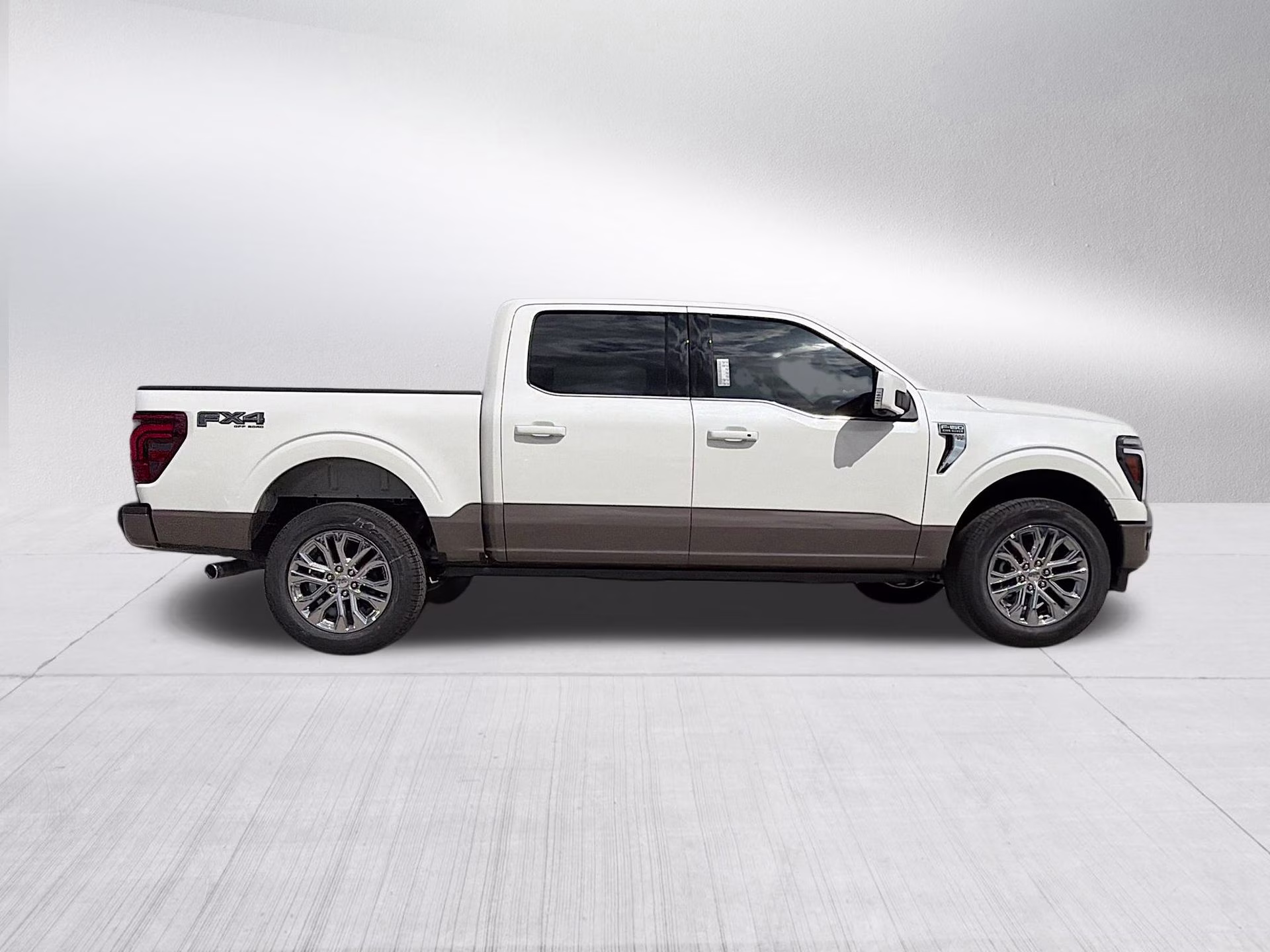 2026 Star White Metallic Tri-Coat Ford F-150 King Ranch 4X4 Truck