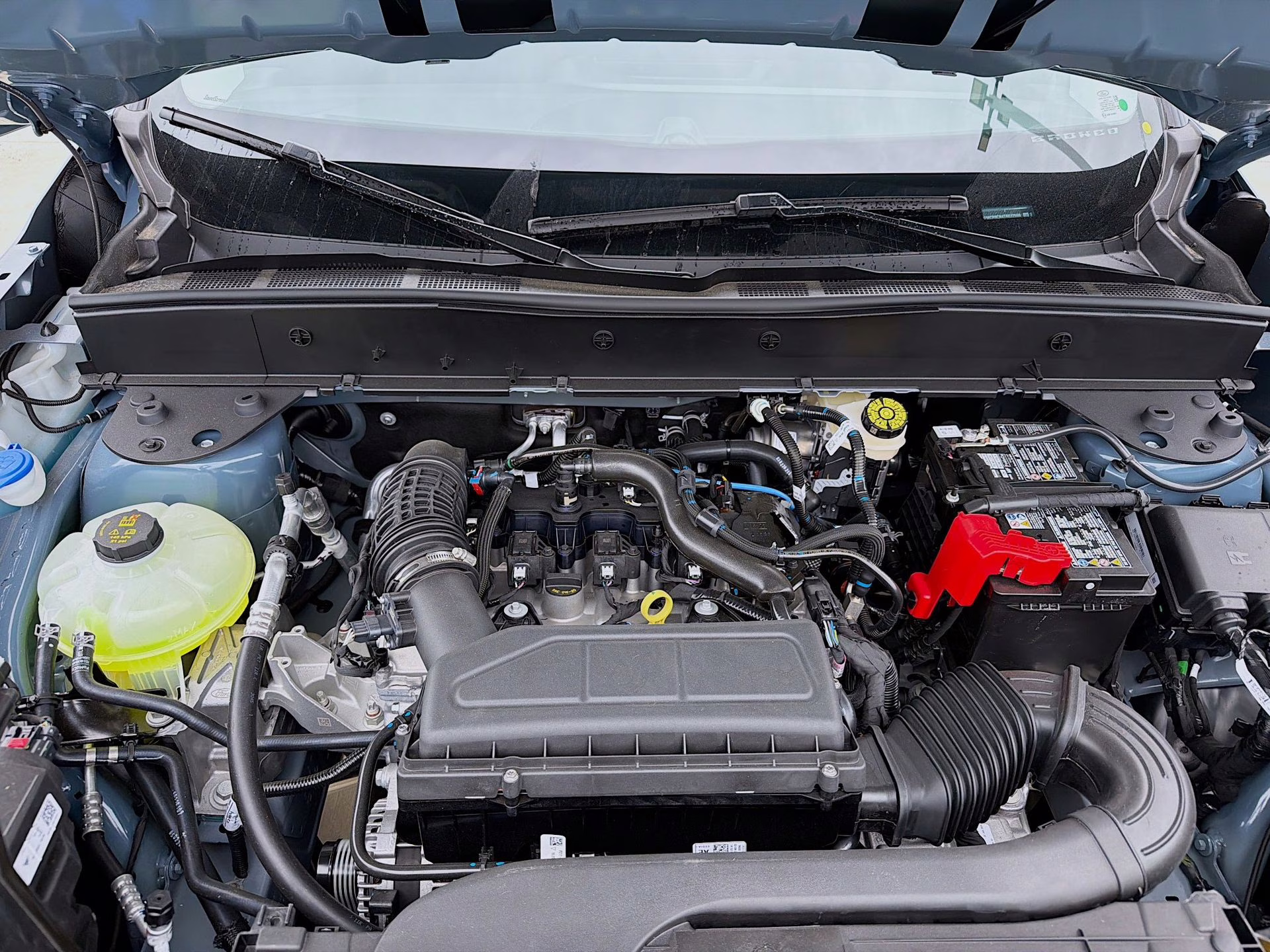 2026 Azure Gray Met Tri-Coat Ford Bronco Sport Outer Banks 4X4 SUV