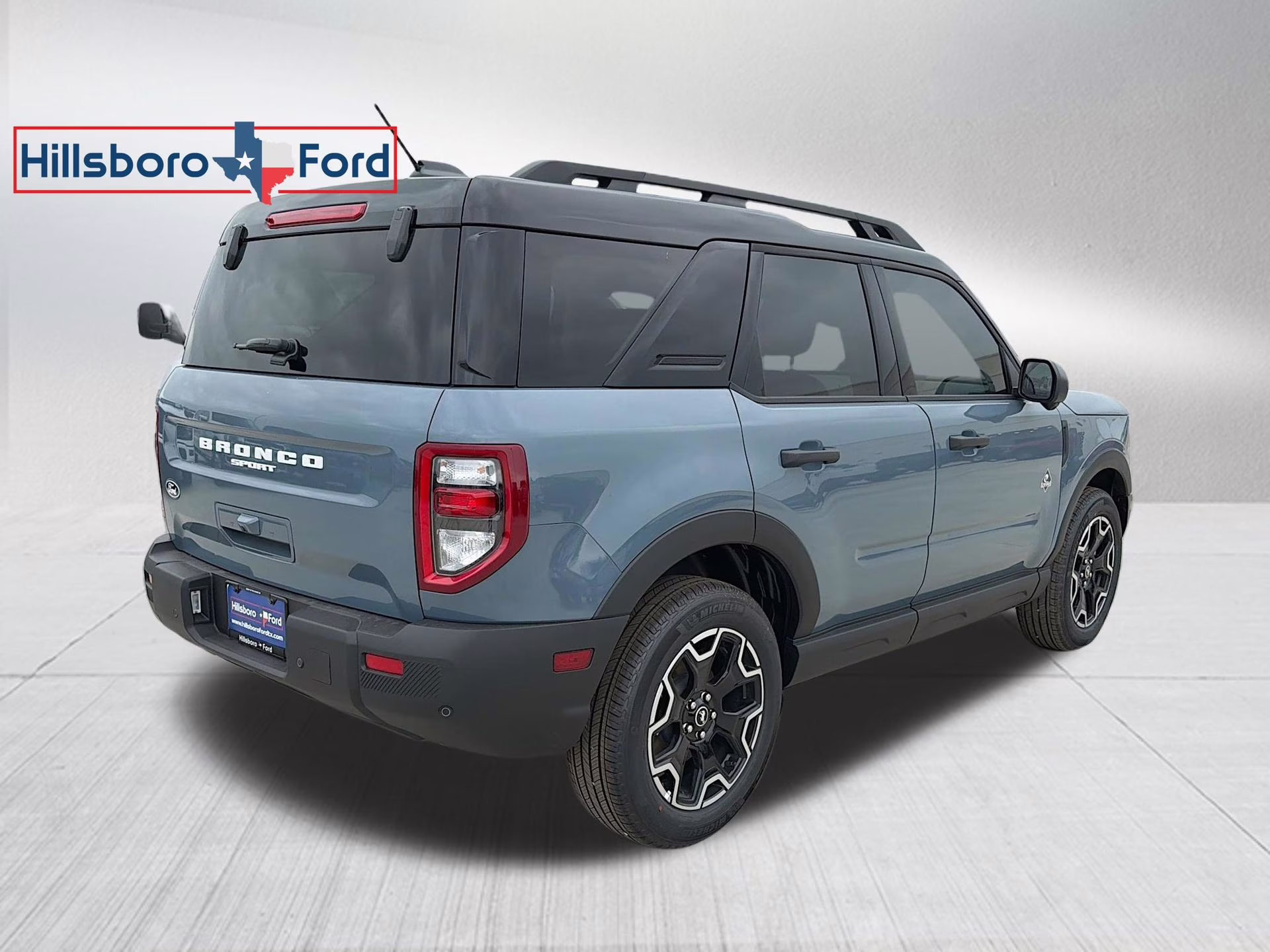 2026 Azure Gray Met Tri-Coat Ford Bronco Sport Outer Banks 4X4 SUV
