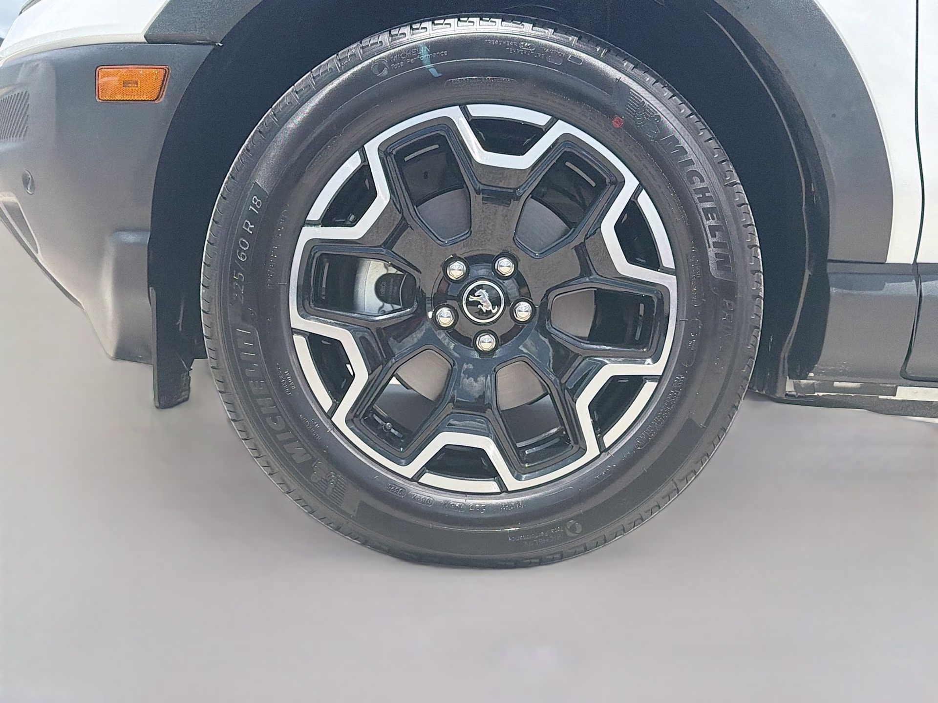 2026 Oxford White Ford Bronco Sport Outer Banks 4X4 SUV