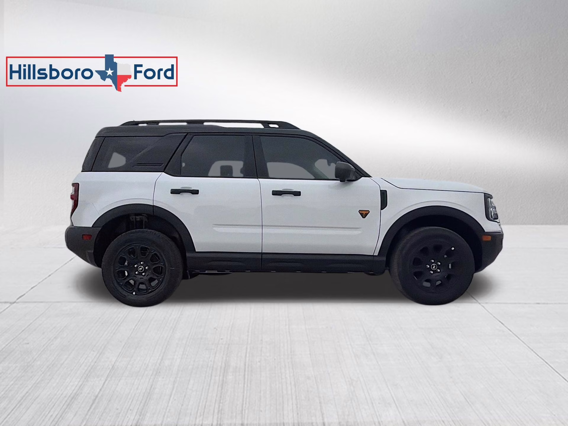 2026 Oxford White Ford Bronco Sport Badlands 4X4 SUV