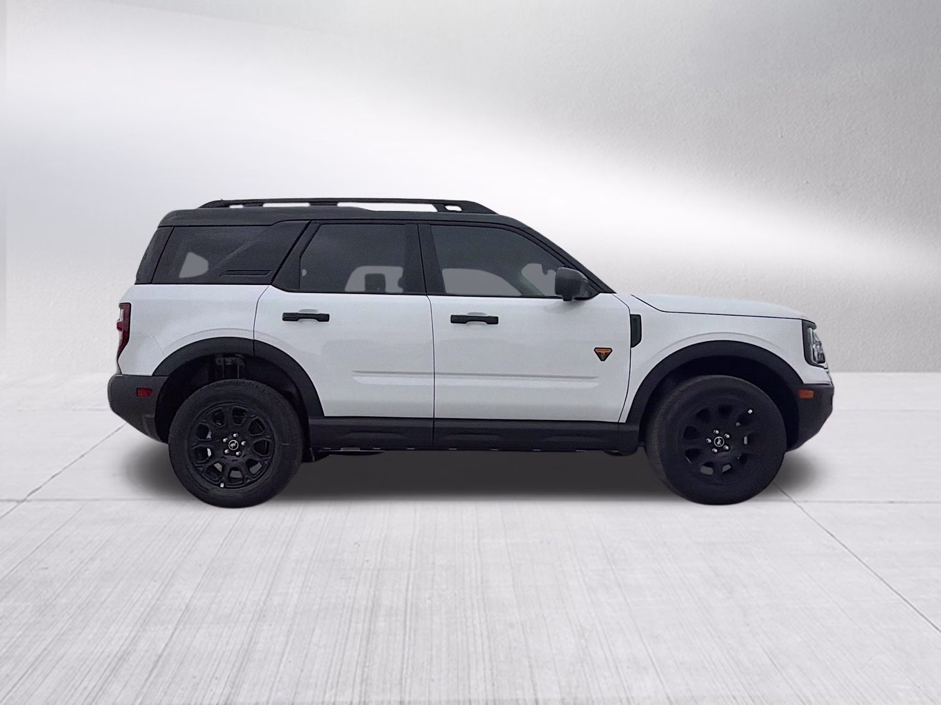 2026 Oxford White Ford Bronco Sport Badlands 4X4 SUV