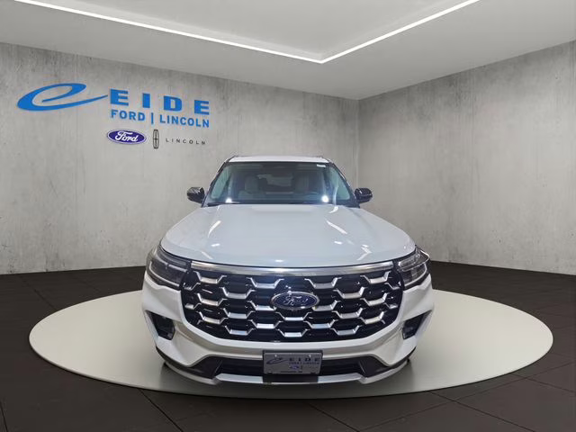 2026 Star White Metallic Tri-Coat Ford Explorer Platinum 4X4 SUV