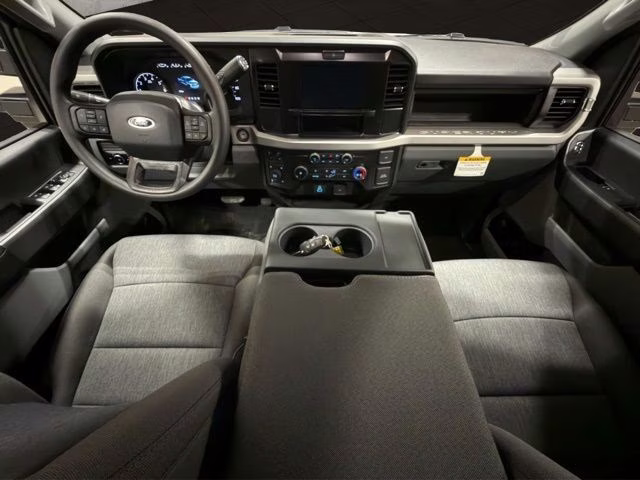 2026 Oxford White Ford Super Duty F-250 SRW XL 4X4 Truck