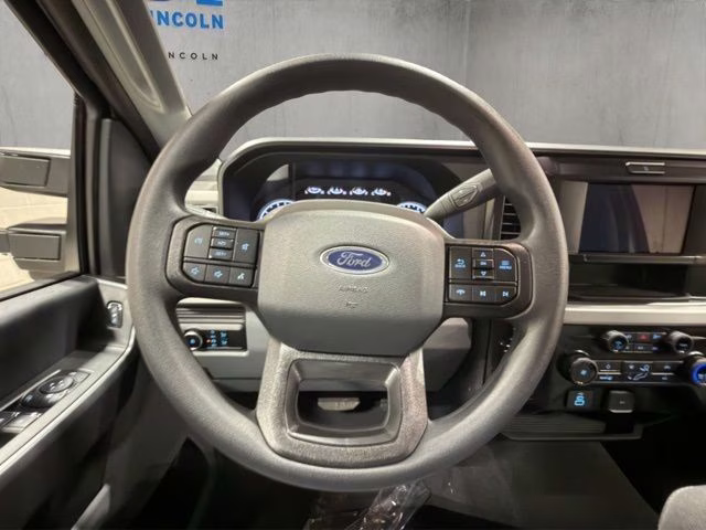 2026 Oxford White Ford Super Duty F-250 SRW XL 4X4 Truck