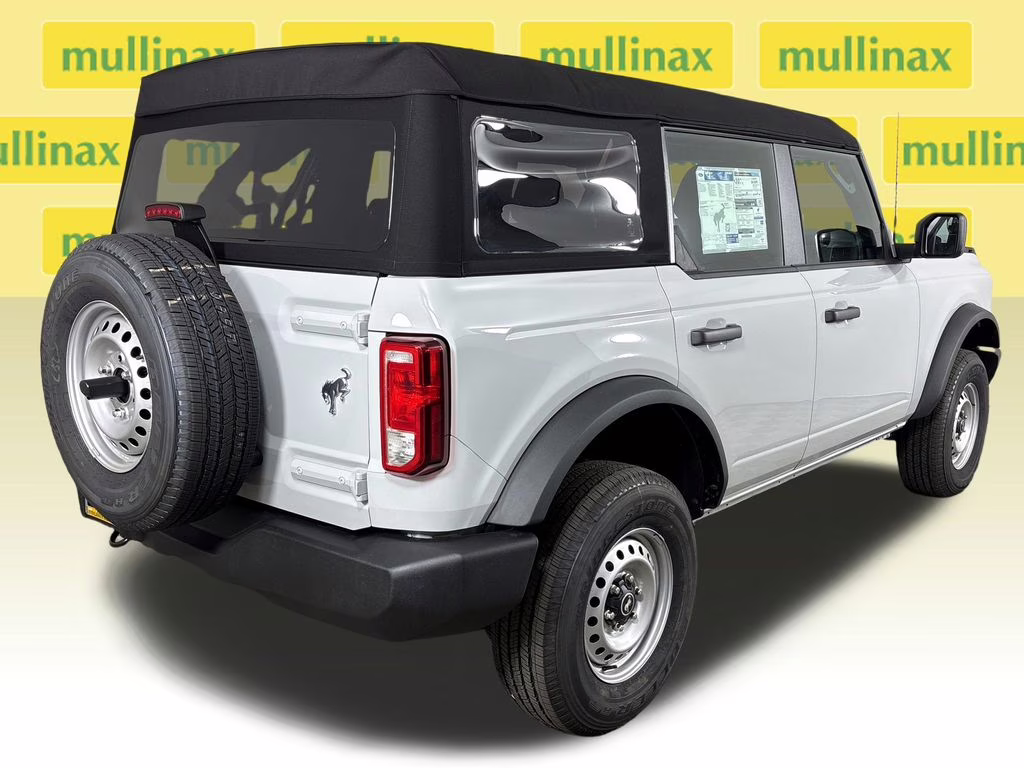 2026 Avalanche Gray Ford Bronco Base 4X4 SUV