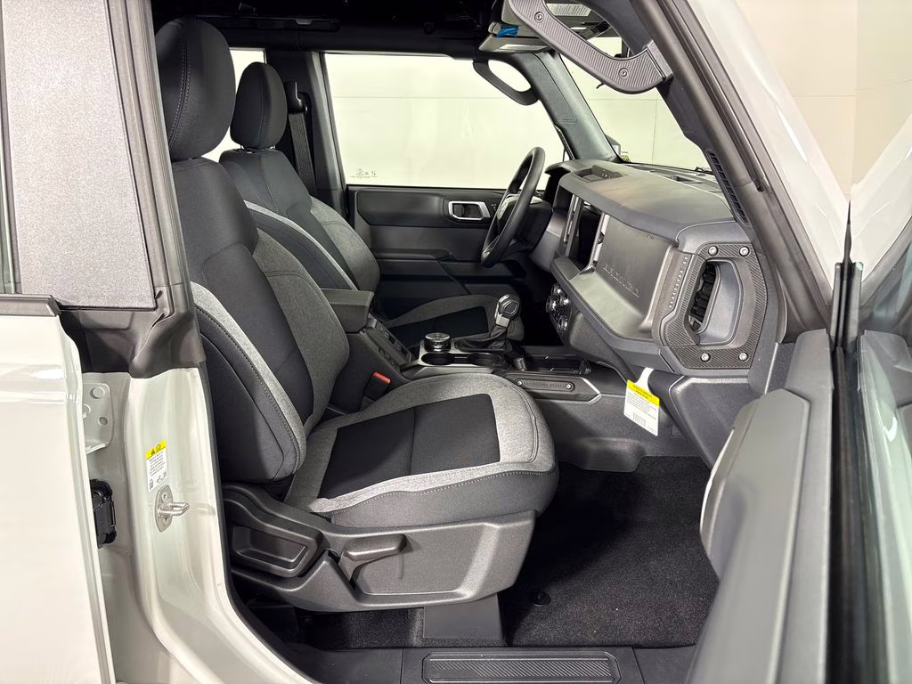 2026 Avalanche Gray Ford Bronco Base 4X4 SUV