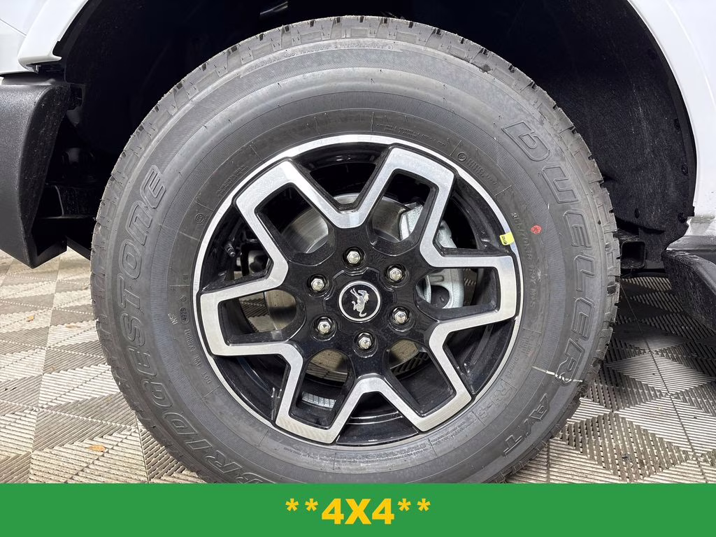 2026 Oxford White Ford Bronco Outer Banks 4X4 SUV