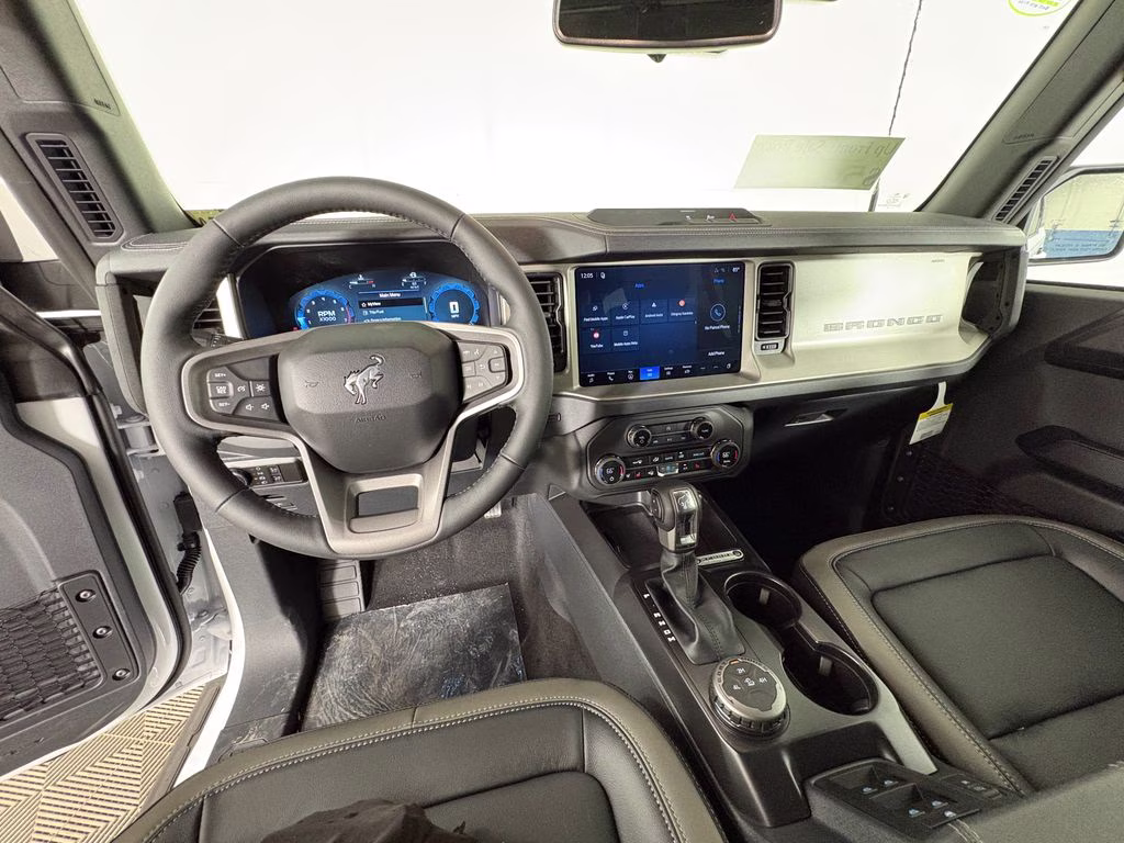 2026 Oxford White Ford Bronco Outer Banks 4X4 SUV