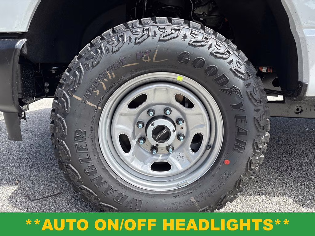 2026 Avalanche Ford Super Duty F-250 SRW XL 4X4 Truck