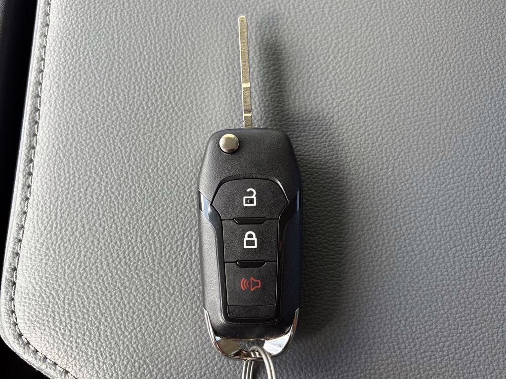 2026 Avalanche Ford Super Duty F-250 SRW XL 4X4 Truck