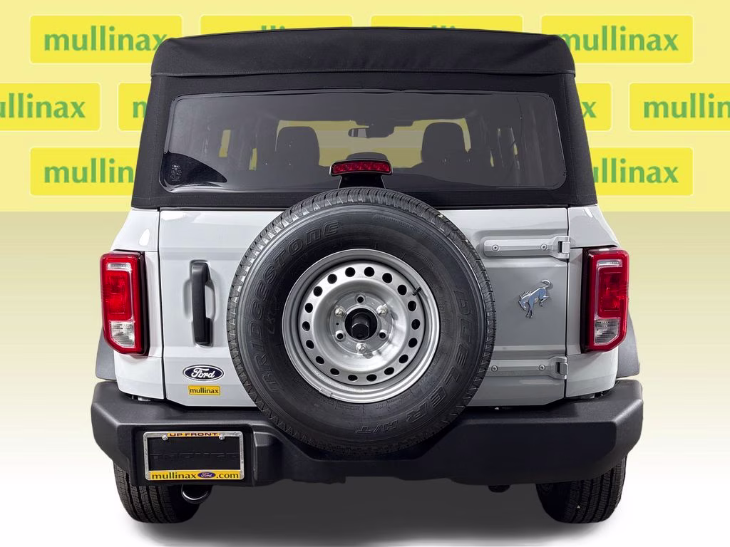 2026 Avalanche Gray Ford Bronco Base 4X4 SUV