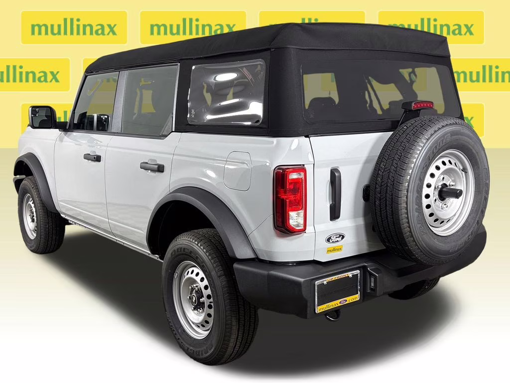 2026 Avalanche Gray Ford Bronco Base 4X4 SUV