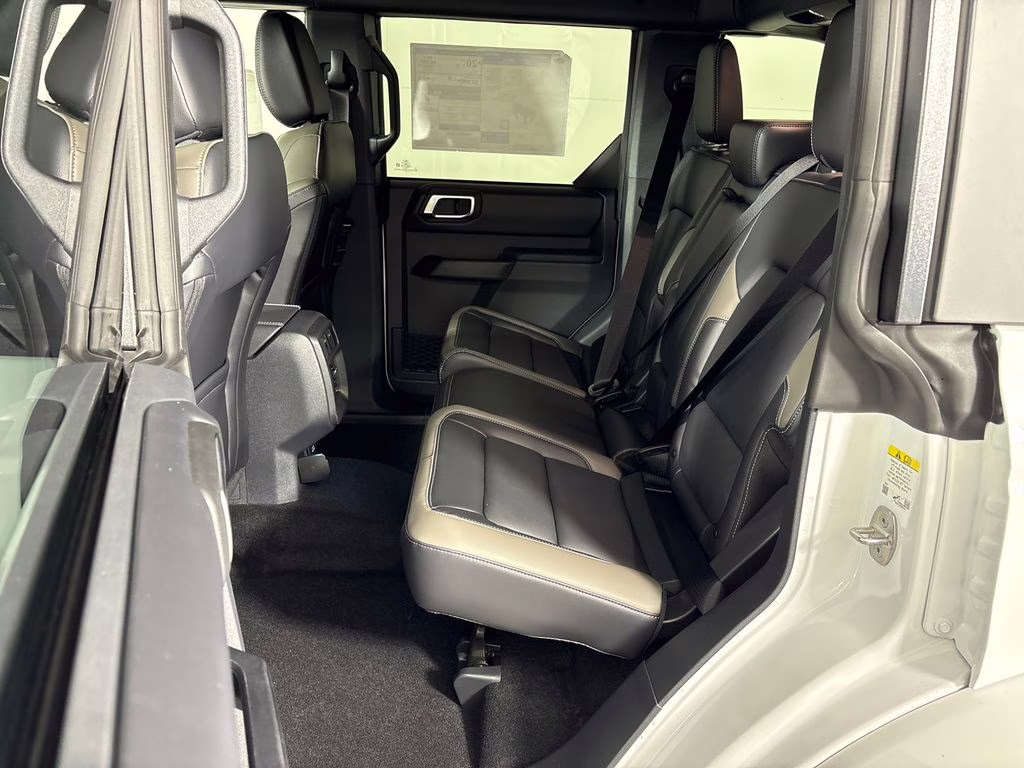 2026 Oxford White Ford Bronco Outer Banks 4X4 SUV