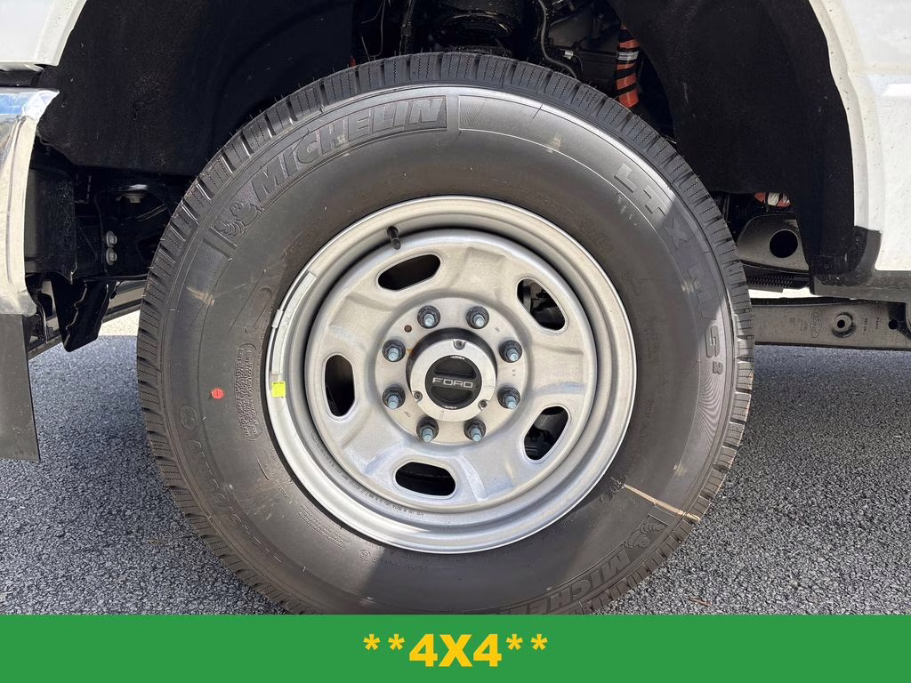 2026 Oxford White Ford Super Duty F-350 SRW XL 4X4 Truck