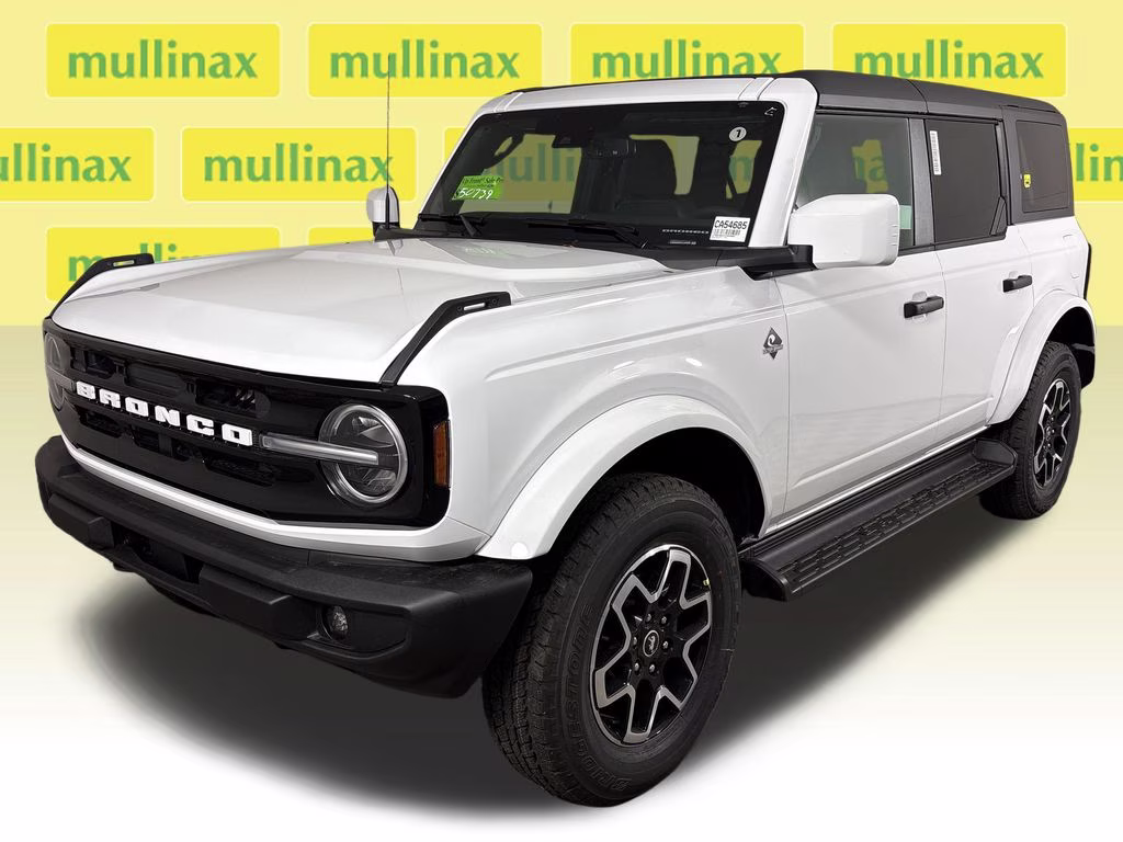 2026 Oxford White Ford Bronco Outer Banks 4X4 SUV