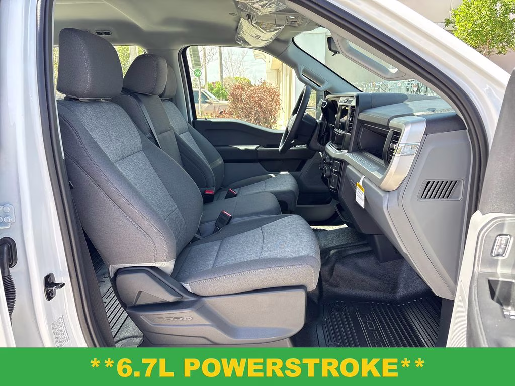 2026 Oxford White Ford Super Duty F-350 SRW XL 4X4 Truck
