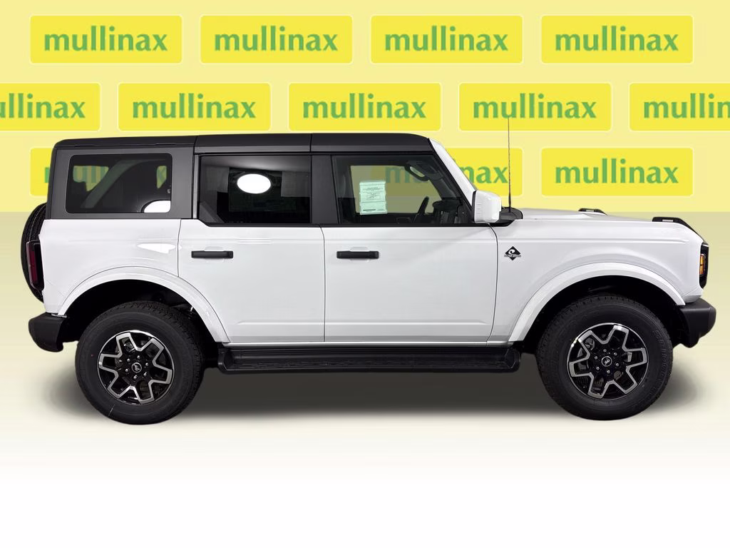 2026 Oxford White Ford Bronco Outer Banks 4X4 SUV