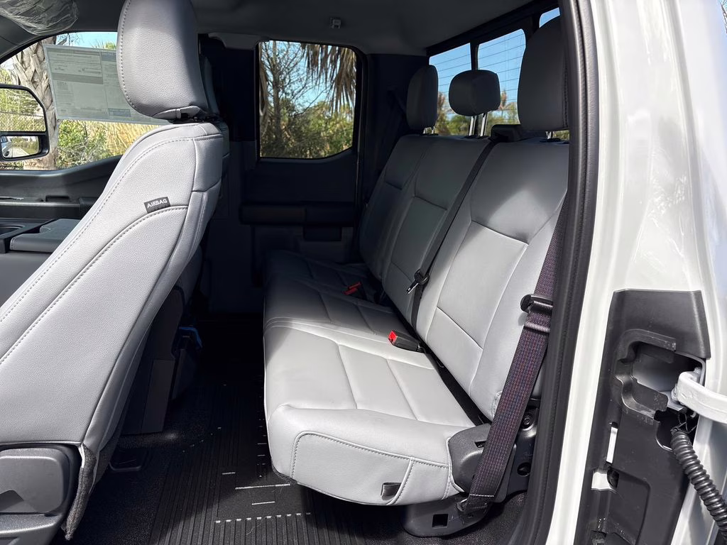 2026 Avalanche Ford Super Duty F-250 SRW XL 4X4 Truck