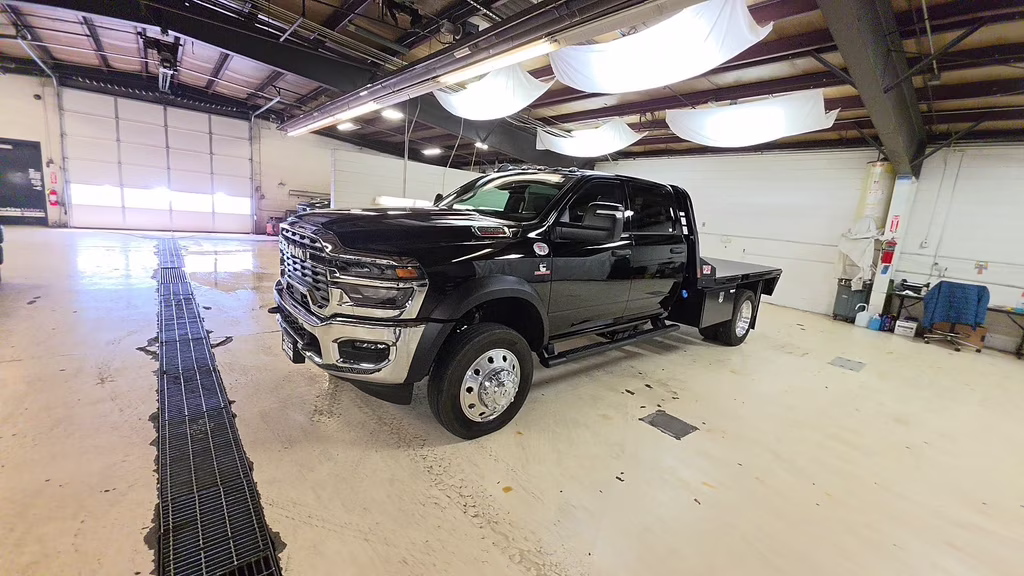 2026 Diamond Black Crystal Pearlcoat Ram 5500HD Tradesman 4X4 Truck