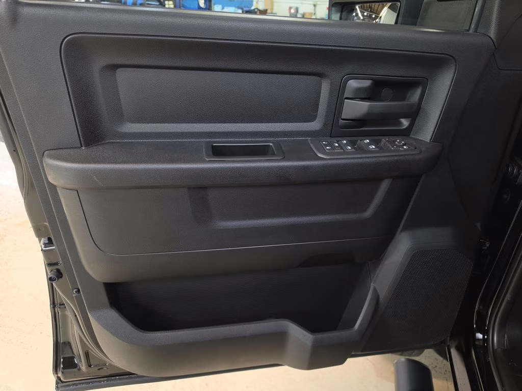 2026 Diamond Black Crystal Pearlcoat Ram 5500HD Tradesman 4X4 Truck