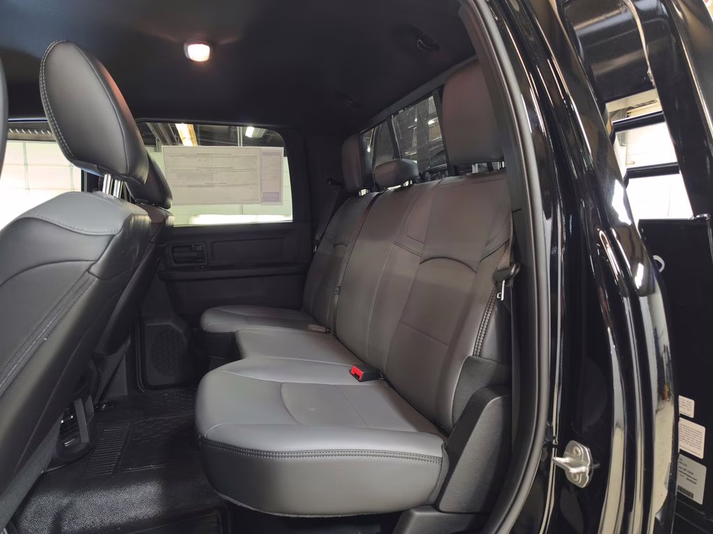 2026 Diamond Black Crystal Pearlcoat Ram 5500HD Tradesman 4X4 Truck