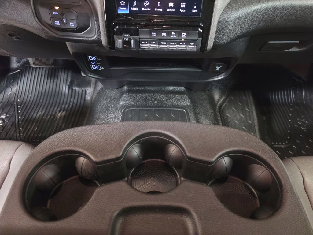 2026 Diamond Black Crystal Pearlcoat Ram 5500HD Tradesman 4X4 Truck