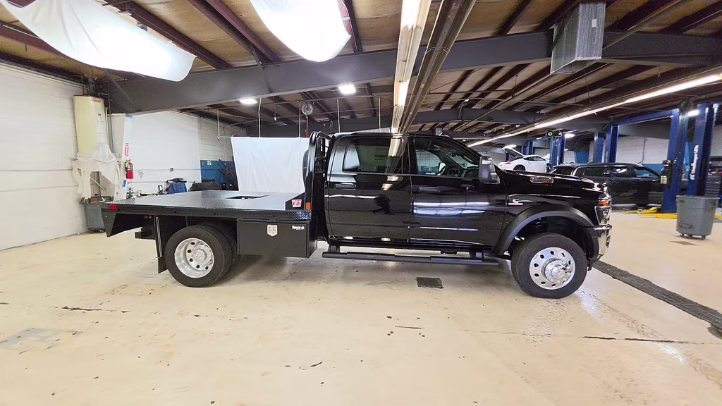 2026 Diamond Black Crystal Pearlcoat Ram 5500HD Tradesman 4X4 Truck