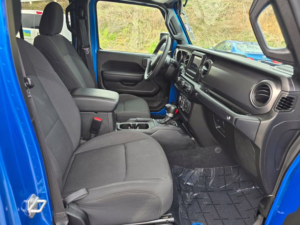 2023 Hydro Blue Pearlcoat Jeep Gladiator Sport S 4X4 Truck