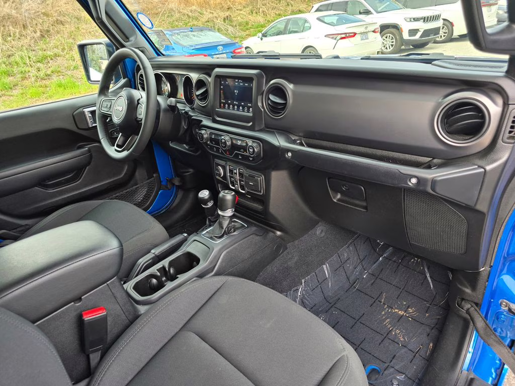 2023 Hydro Blue Pearlcoat Jeep Gladiator Sport S 4X4 Truck