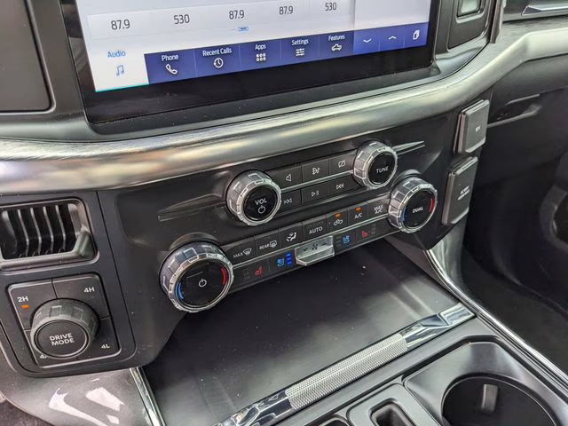 2022 Black Metallic Ford F-150 Lariat 4X4 Truck