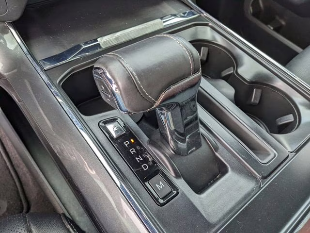 2022 Black Metallic Ford F-150 Lariat 4X4 Truck