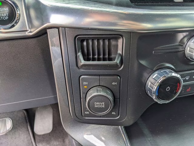 2022 Black Metallic Ford F-150 Lariat 4X4 Truck