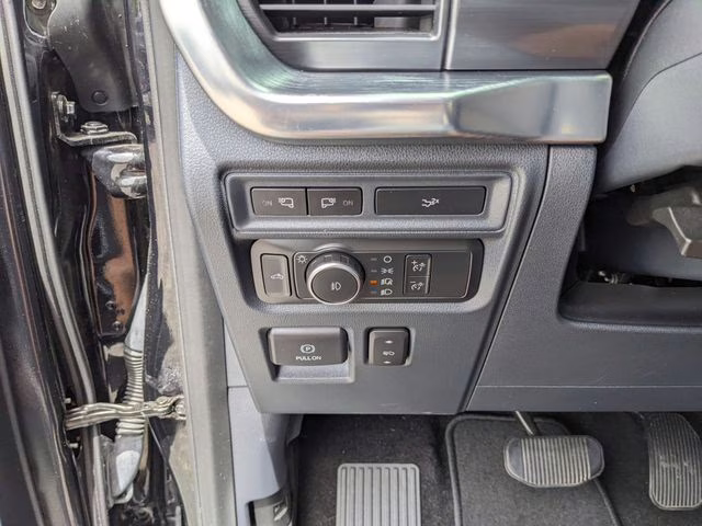 2022 Black Metallic Ford F-150 Lariat 4X4 Truck