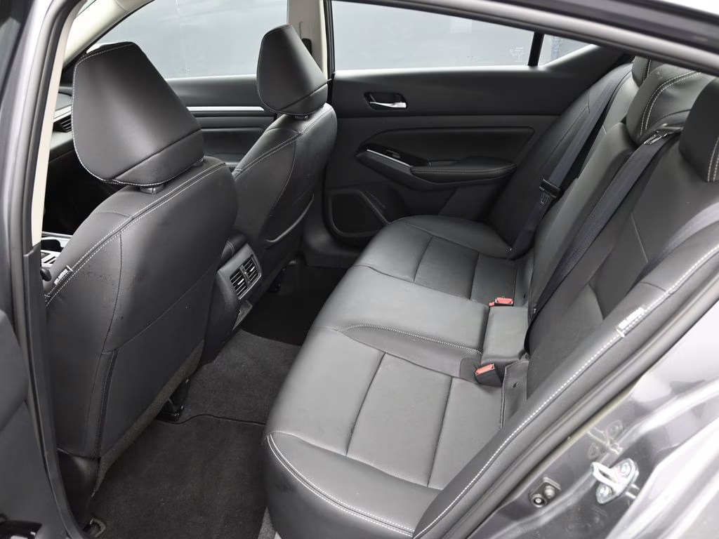 2025 Gun Metallic Nissan Altima 2.5 SL AWD Sedan