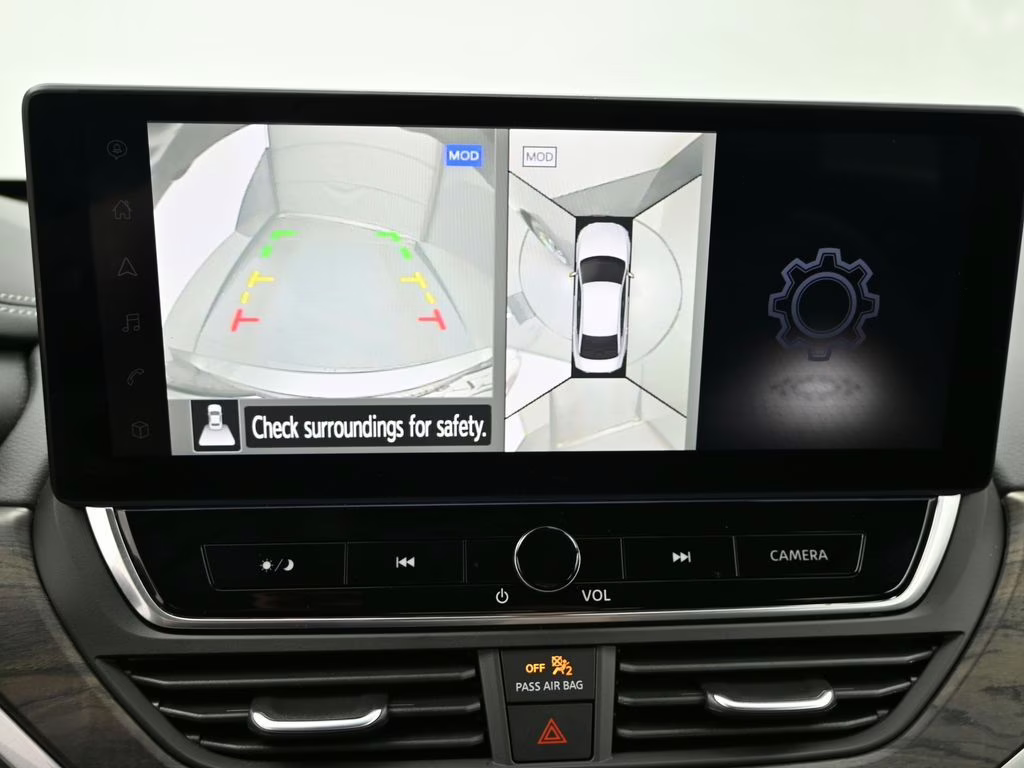 2025 Gun Metallic Nissan Altima 2.5 SL AWD Sedan