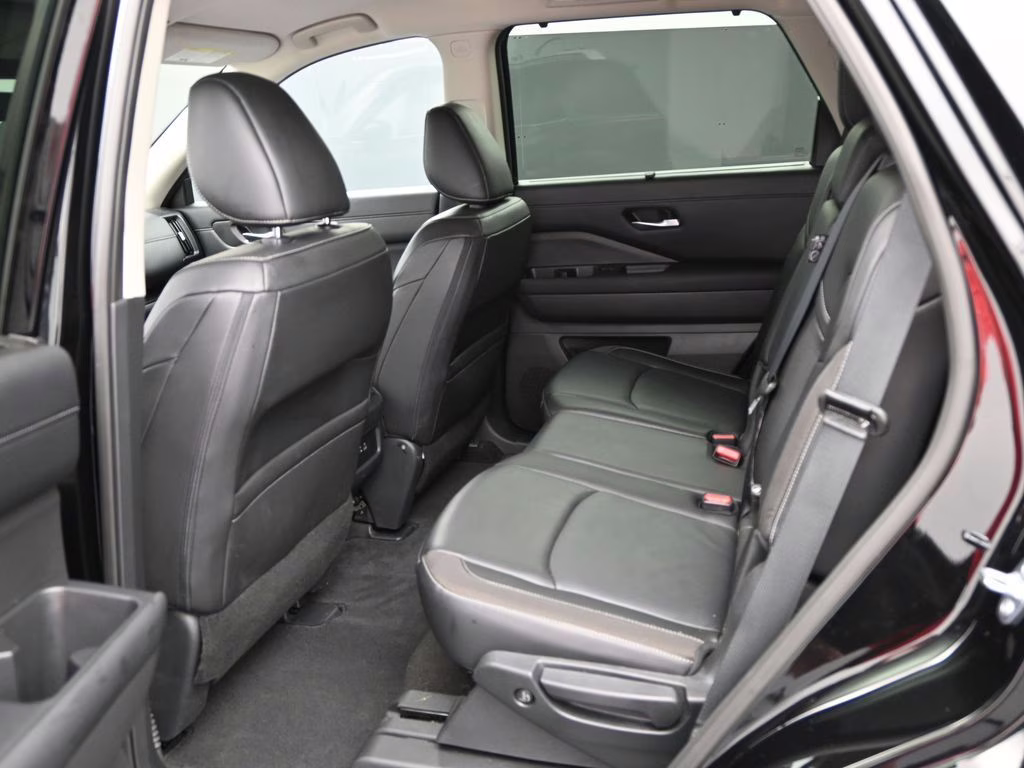 2025 Super Black Nissan Pathfinder SL 4X4 SUV