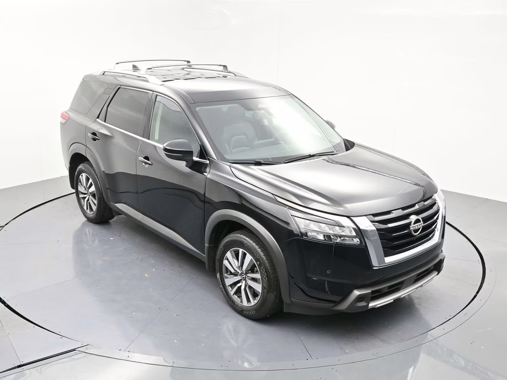 2025 Super Black Nissan Pathfinder SL 4X4 SUV