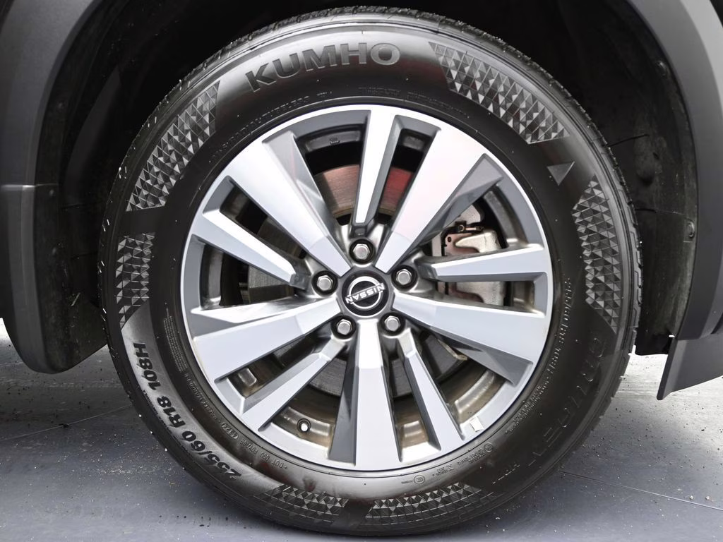 2025 Super Black Nissan Pathfinder SL 4X4 SUV