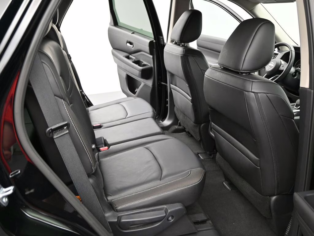 2025 Super Black Nissan Pathfinder SL 4X4 SUV