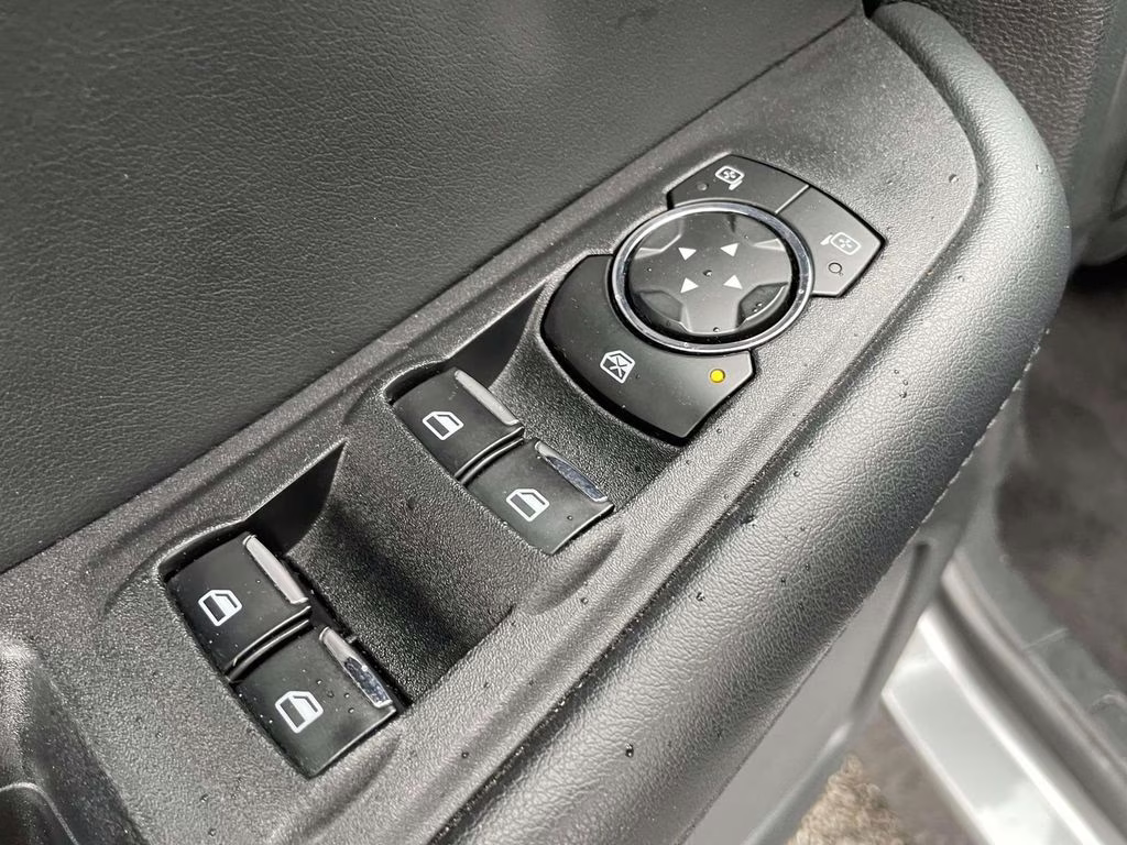 2024 Gray Metallic Ford Edge SEL AWD SUV