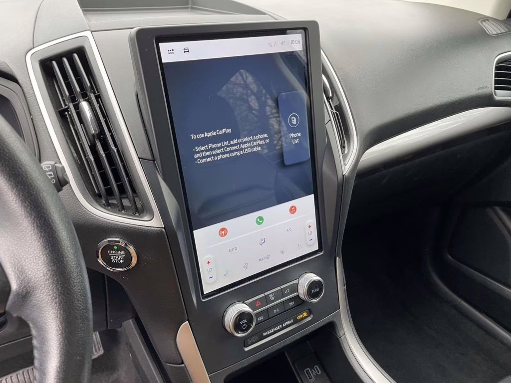 2024 Gray Metallic Ford Edge SEL AWD SUV