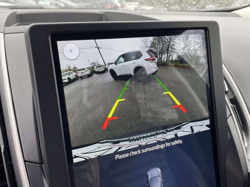 2024 Gray Metallic Ford Edge SEL AWD SUV