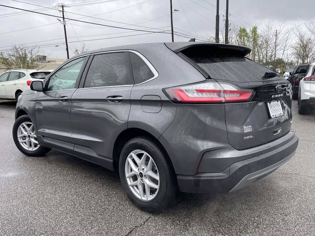 2024 Gray Metallic Ford Edge SEL AWD SUV